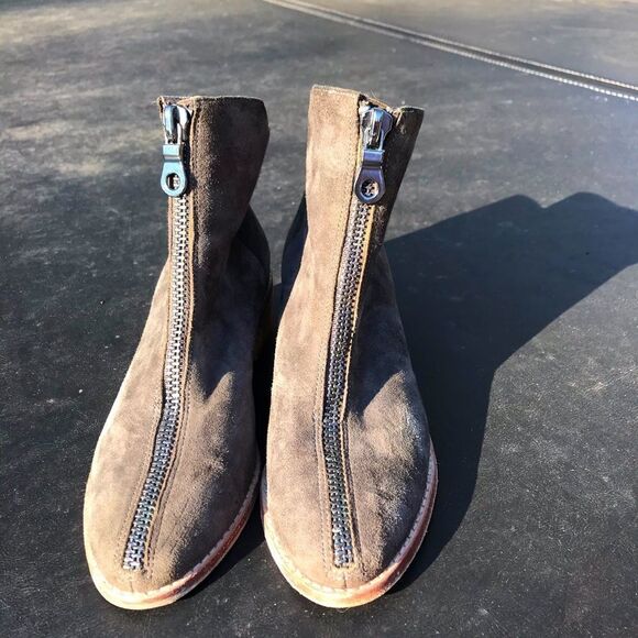 Matiko Shoes - Matiko brown suede ankle boots with front zipper